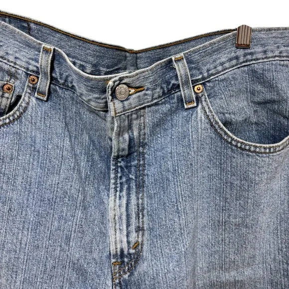 Levi's 550 Men's Classic Blue Denim Shorts - Picture 4 of 9